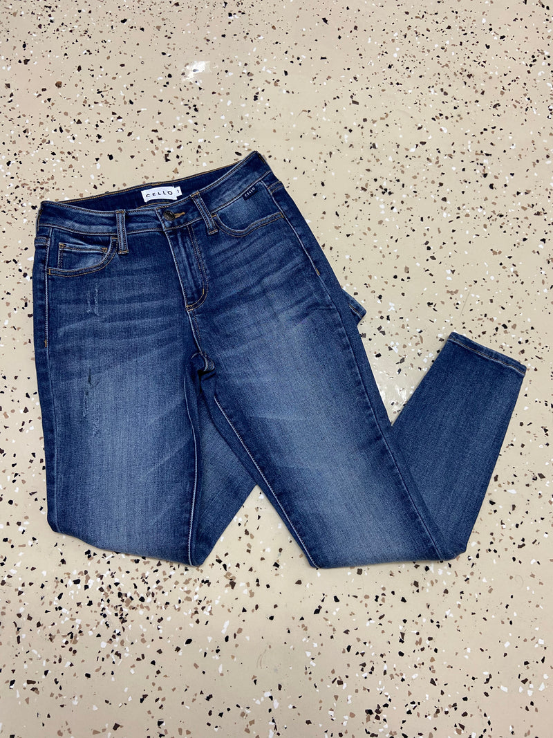 DREAMING OF DATE NIGHT JEANS